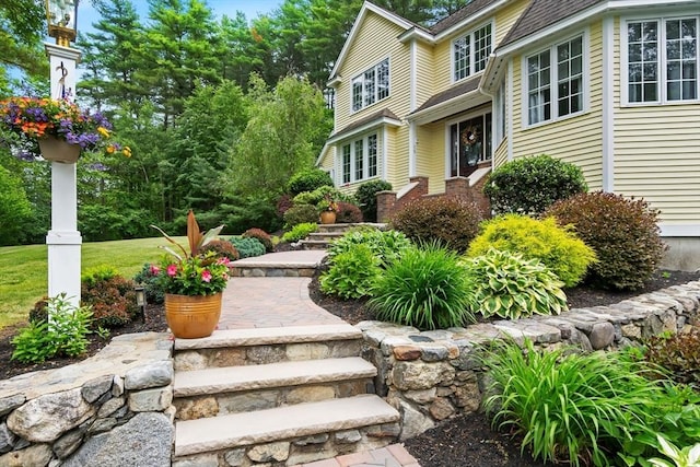 15 Hillside St, Rowley, MA 01969 - view of front of home