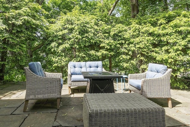 79 Cheever Cir, Andover, MA 01810 - view of patio with an outdoor hangout area