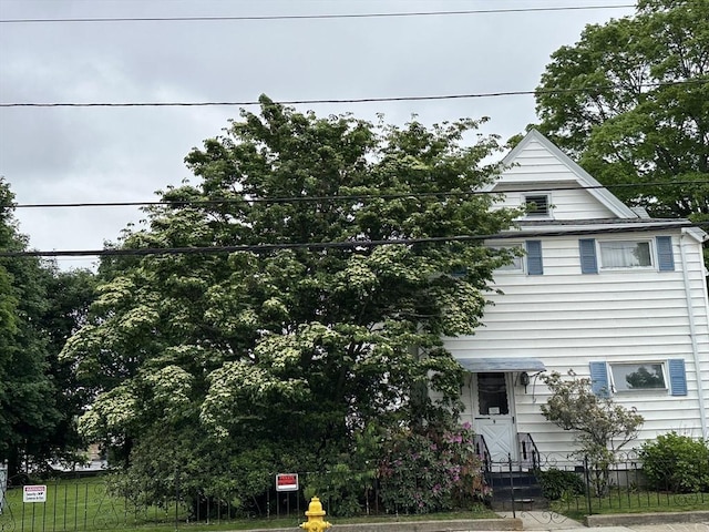 9 Coburn Ave, Worcester, MA 01604 - view of front of house