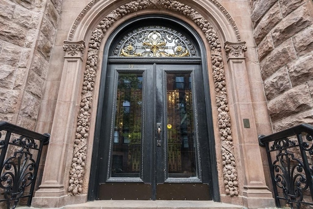 17 Gloucester St Unit A, Boston, MA 02115 - doorway to property with french doors