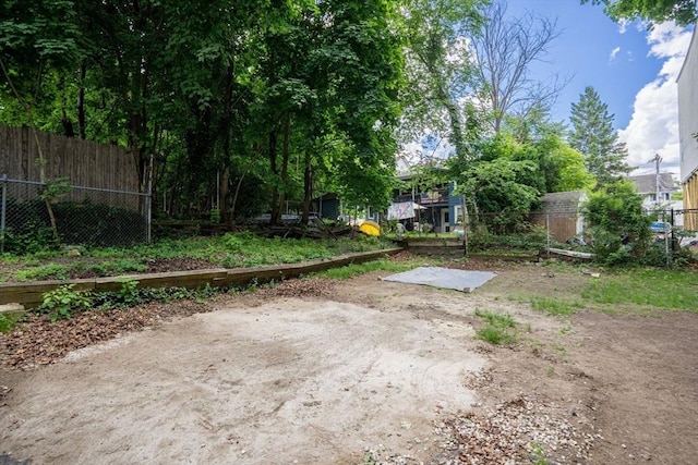 view of yard featuring fence