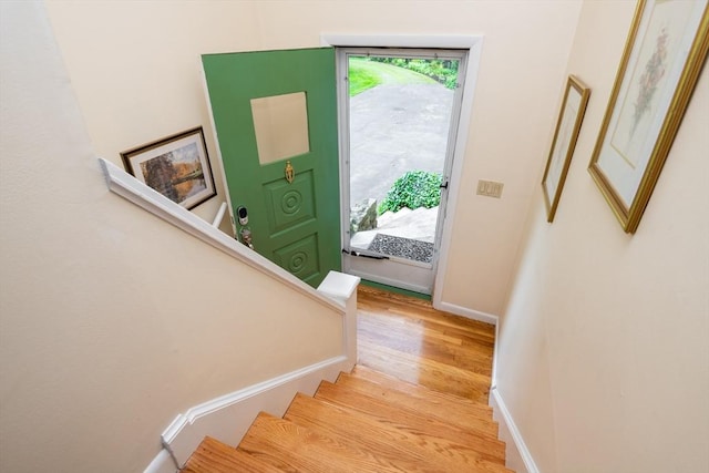 46 Plum St, Hamilton, MA 01982 - foyer with light wood-style floors and stairway
