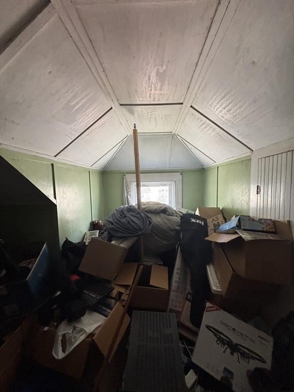 bonus room with vaulted ceiling