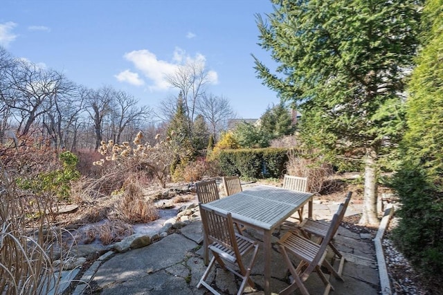 view of patio with outdoor dining space