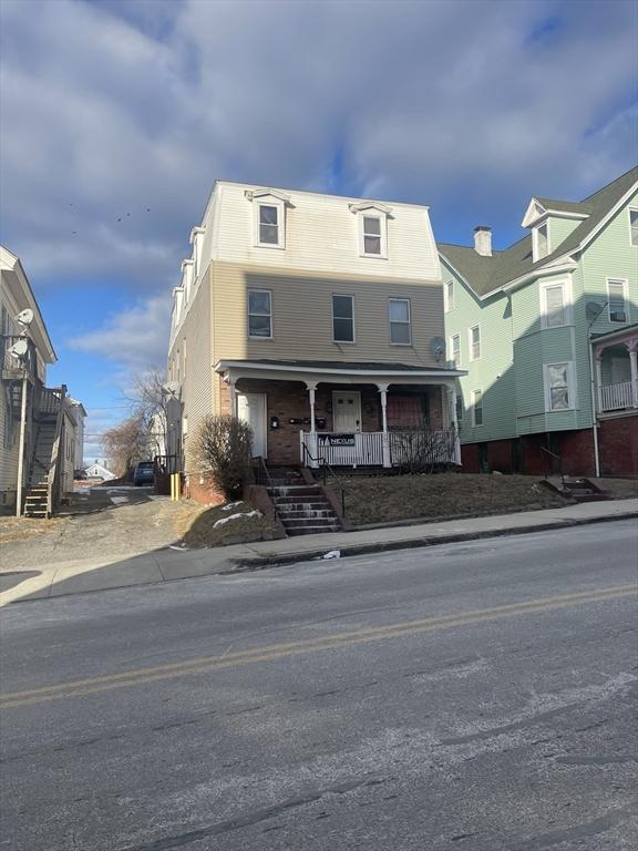 view of front of house with a porch