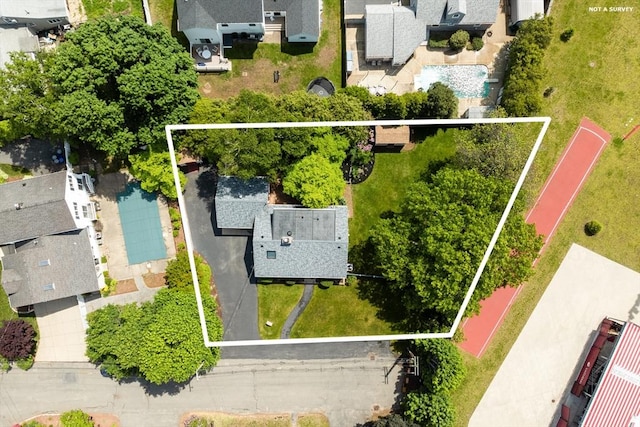 4 Farmland Rd, Saugus, MA 01906 - aerial view of residential area featuring property boundaries highlighted
