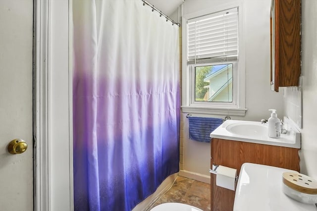 16 Boyce St, Worcester, MA 01603 - full bath featuring vanity and curtained shower