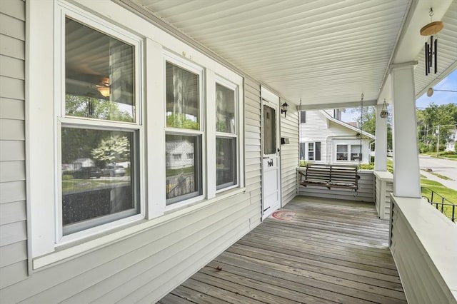 16 Boyce St, Worcester, MA 01603 - view of porch