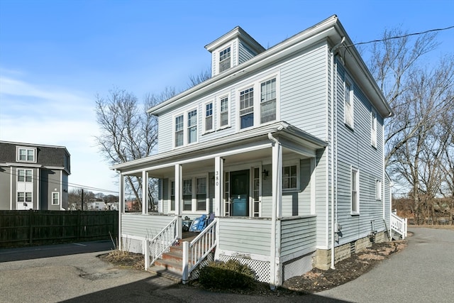 view of front facade featuring covered porch