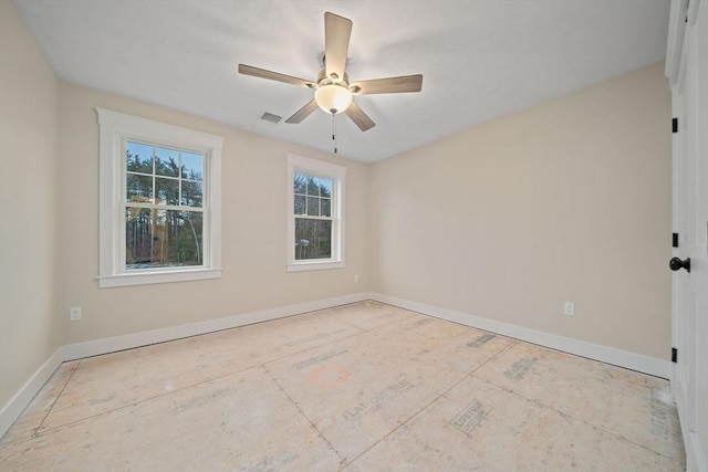 empty room featuring ceiling fan