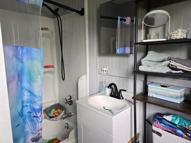 20 Central St, West Brookfield, MA 01585 - bathroom with shower / bath combo and vanity