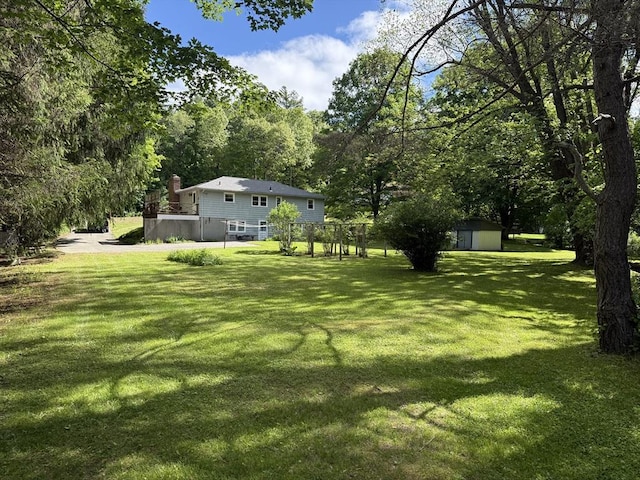4 King Ln, Monson, MA 01057 - view of green lawn