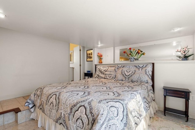 16 Wadsworth Ln, Dartmouth, MA 02748 - bedroom with baseboards