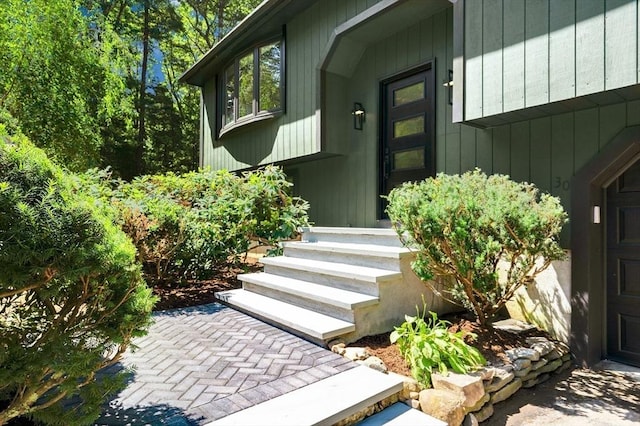 30 Twilight Dr, Foxboro, MA 02035 - property entrance
