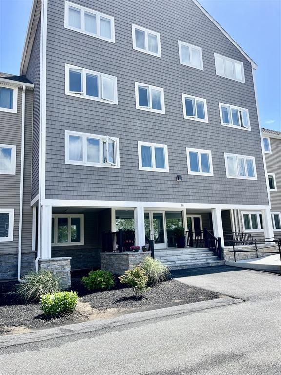 38 Dunham Rd Unit 303, Beverly, MA 01915 - view of building exterior