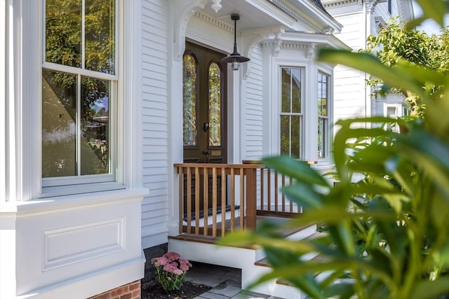 entrance to property with covered porch