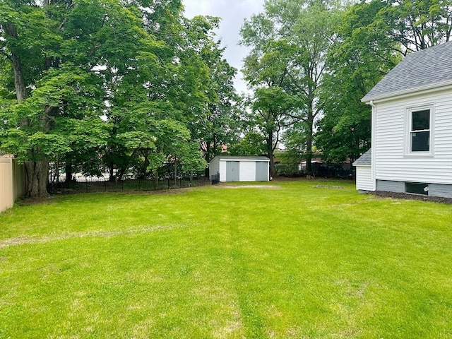31 Horton St, Attleboro, MA 02703 - view of yard