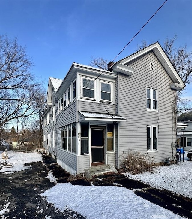 view of traditional-style home