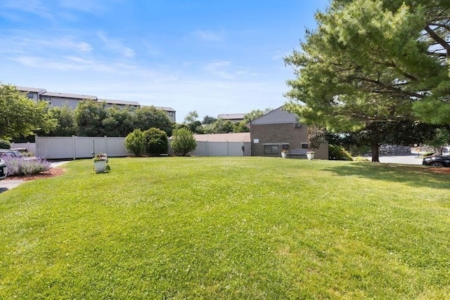 24 Crestview Dr Unit 24, Malden, MA 02148 - view of yard