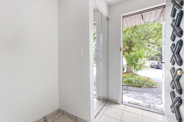 24 Crestview Dr Unit 24, Malden, MA 02148 - entryway featuring light tile patterned floors and baseboards