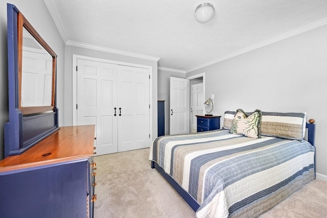 28 Old Farm Rd, Hopkinton, MA 01748 - bedroom with carpet flooring, crown molding, and a closet