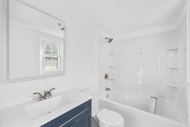 628 Rindge Rd, Fitchburg, MA 01420 - bathroom featuring toilet, vanity, and shower / tub combination