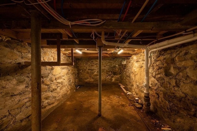 628 Rindge Rd, Fitchburg, MA 01420 - view of unfinished below grade area