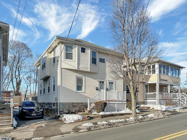 view of front of home