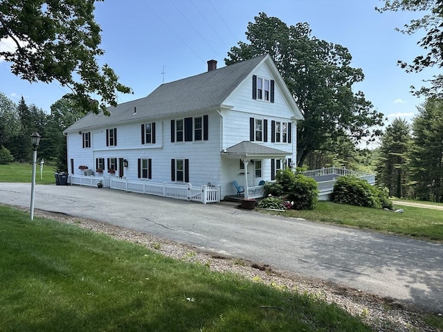 6 Weaver Farm Rd, Rutland, MA 01543 - view of front facade featuring a chimney, a front lawn, and a shingled roof