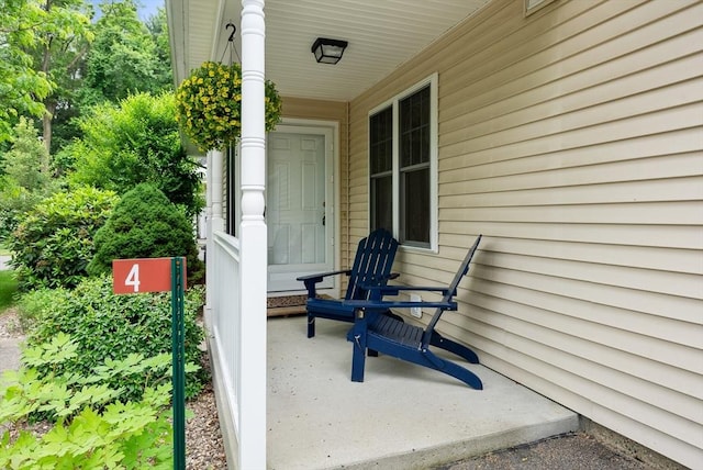 22 Pomeroy Meadow Rd Unit 4, Southampton, MA 01073 - view of covered porch