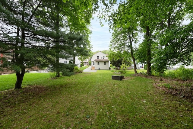 374 Swains Pond Ave, Melrose, MA 02176 - view of grassy yard