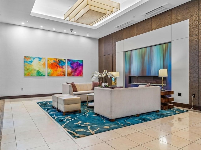 500 Atlantic Ave Unit 16R, Boston, MA 02210 - building lobby with a towering ceiling and recessed lighting