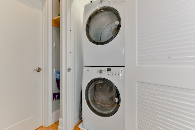 37 P St Unit 5, Boston, MA 02127 - laundry room with stacked washer / dryer
