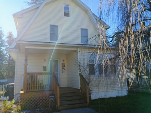 view of front of home featuring covered porch