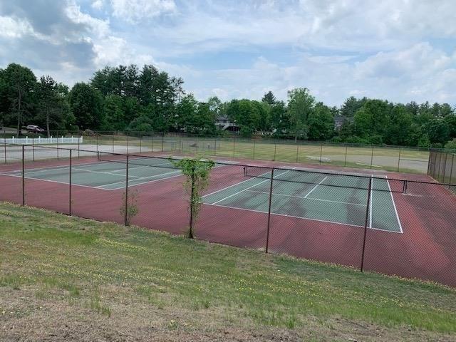 300 Candlewood Park Unit 32, Nashua, NH 03062 - view of tennis court