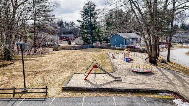 300 Candlewood Park Unit 32, Nashua, NH 03062 - view of property's community featuring view of wooded area