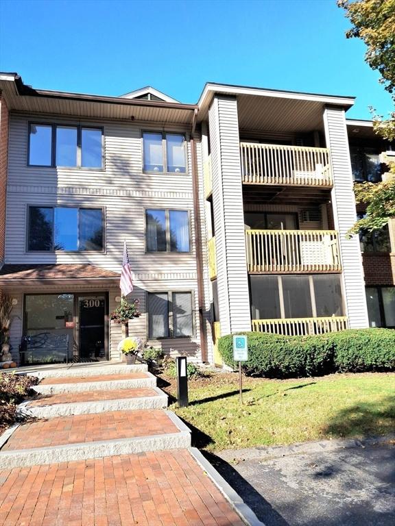 300 Candlewood Park Unit 32, Nashua, NH 03062 - view of property