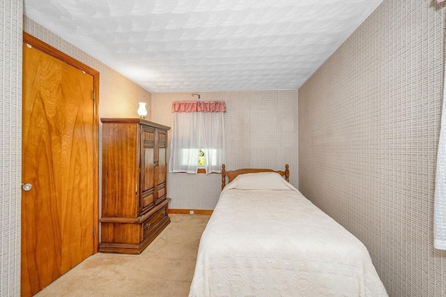 101 Harold Ave, Dracut, MA 01826 - bedroom featuring light carpet and wallpapered walls