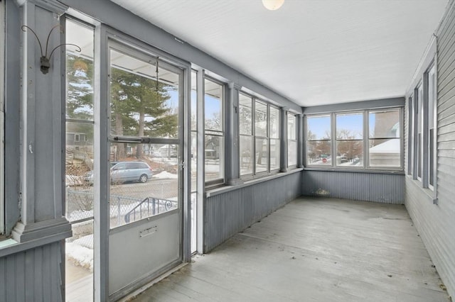 view of unfurnished sunroom