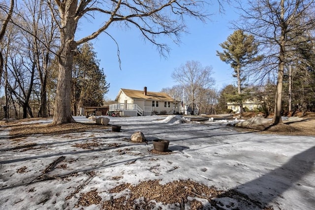 exterior space featuring driveway