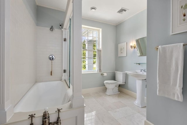full bathroom featuring crown molding, toilet, visible vents, and baseboards