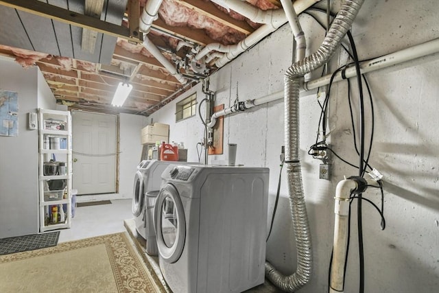 231 Georgetown Rd, Boxford, MA 01921 - laundry room with washing machine and dryer
