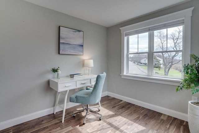 136 Flash Rd Townhome, Unit Townhome, Nahant, MA 01908 - office area with wood finished floors and baseboards
