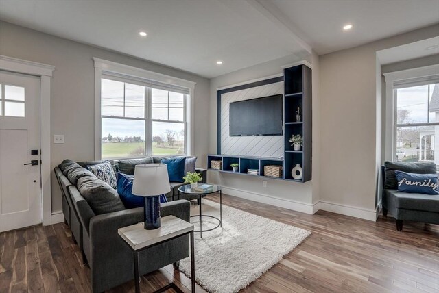 136 Flash Rd Townhome, Unit Townhome, Nahant, MA 01908 - living room featuring wood finished floors, baseboards, and recessed lighting
