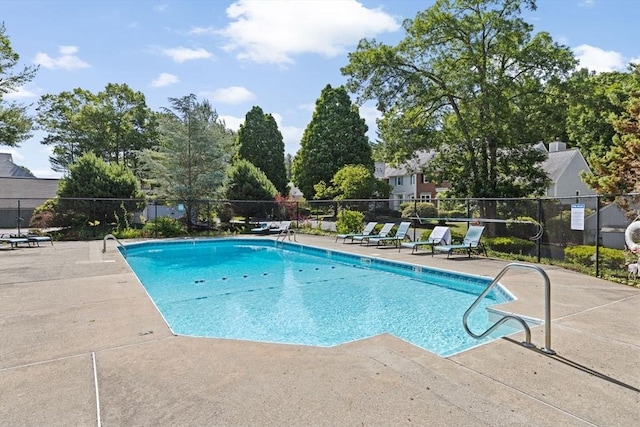 225 Lincoln St Unit G3, Duxbury, MA 02332 - community pool with a patio