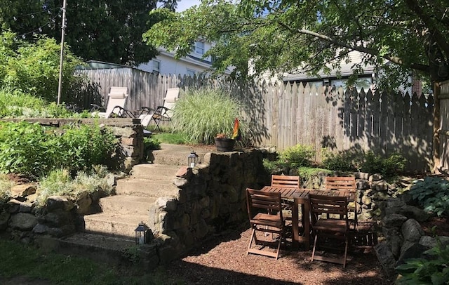 view of yard featuring fence
