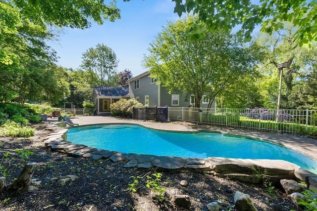 17 Topsfield Rd, Wenham, MA 01984 - view of pool