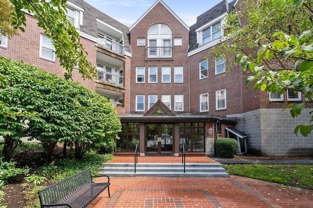 97 Anderer Ln Unit 105, Boston, MA 02132 - view of building exterior