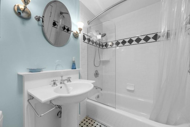 21 Gramps Way, Chatham, MA 02659 - bathroom with shower / bath combo with shower curtain