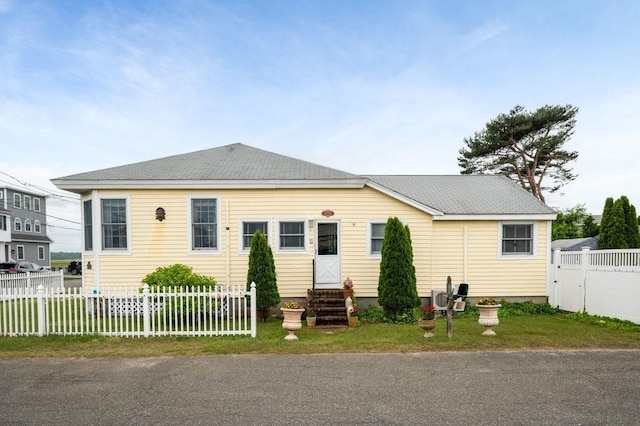 1 Carter Ave, Salisbury, MA 01952 - view of front of home featuring entry steps